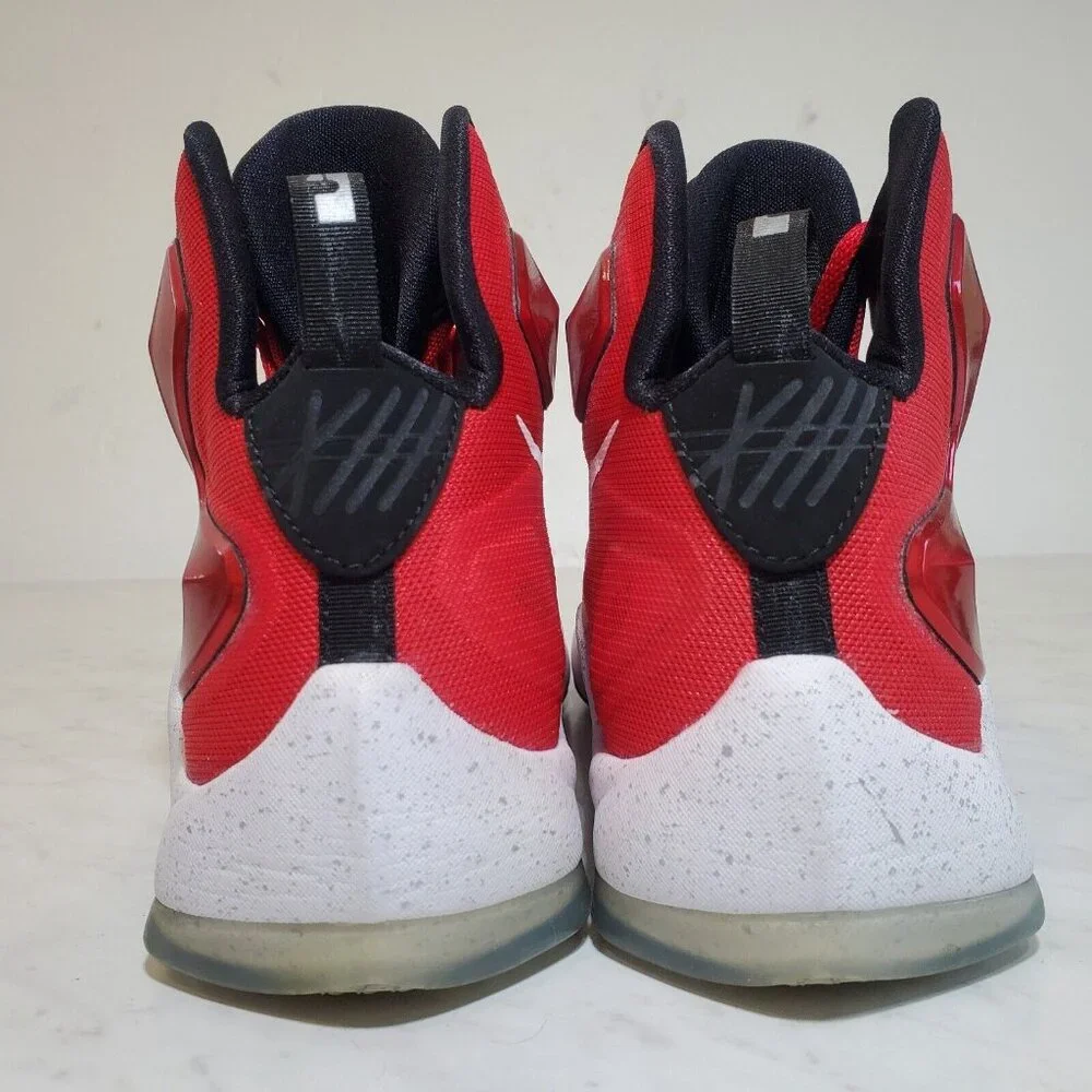 Nike LeBron XIII GS Athletic Shoes 6Y US Red Logo High Top Basketball Sneakers